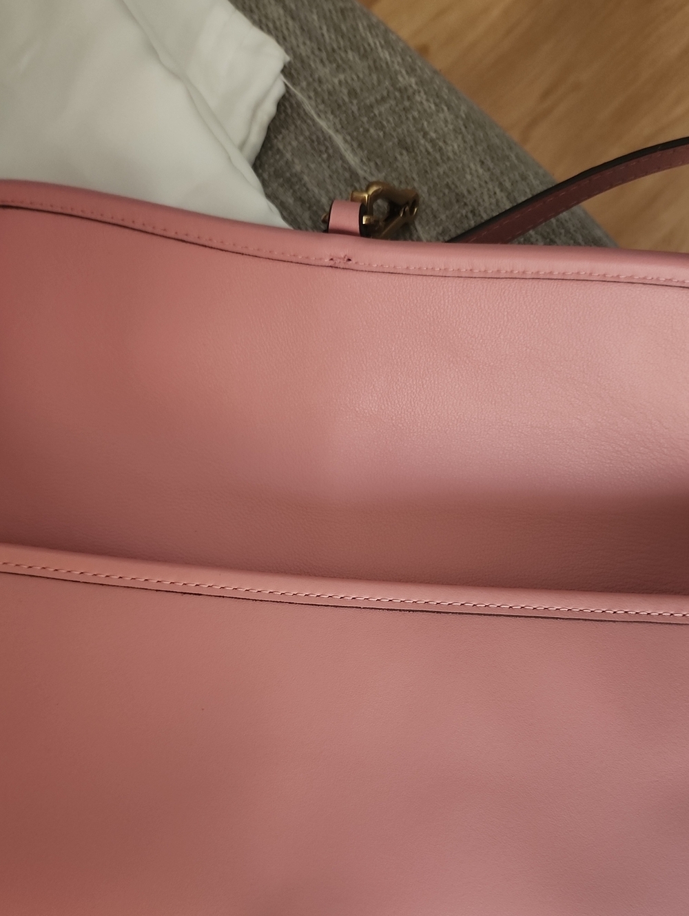 COACH Hamptons Small Leather Shoulder Bag- Pink - Picture 10 of 16